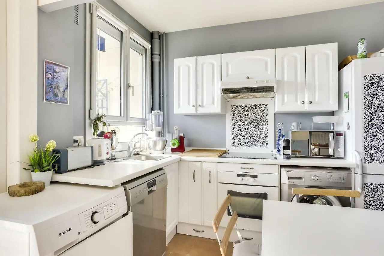 Apartment Charming With Terrace By Weekome